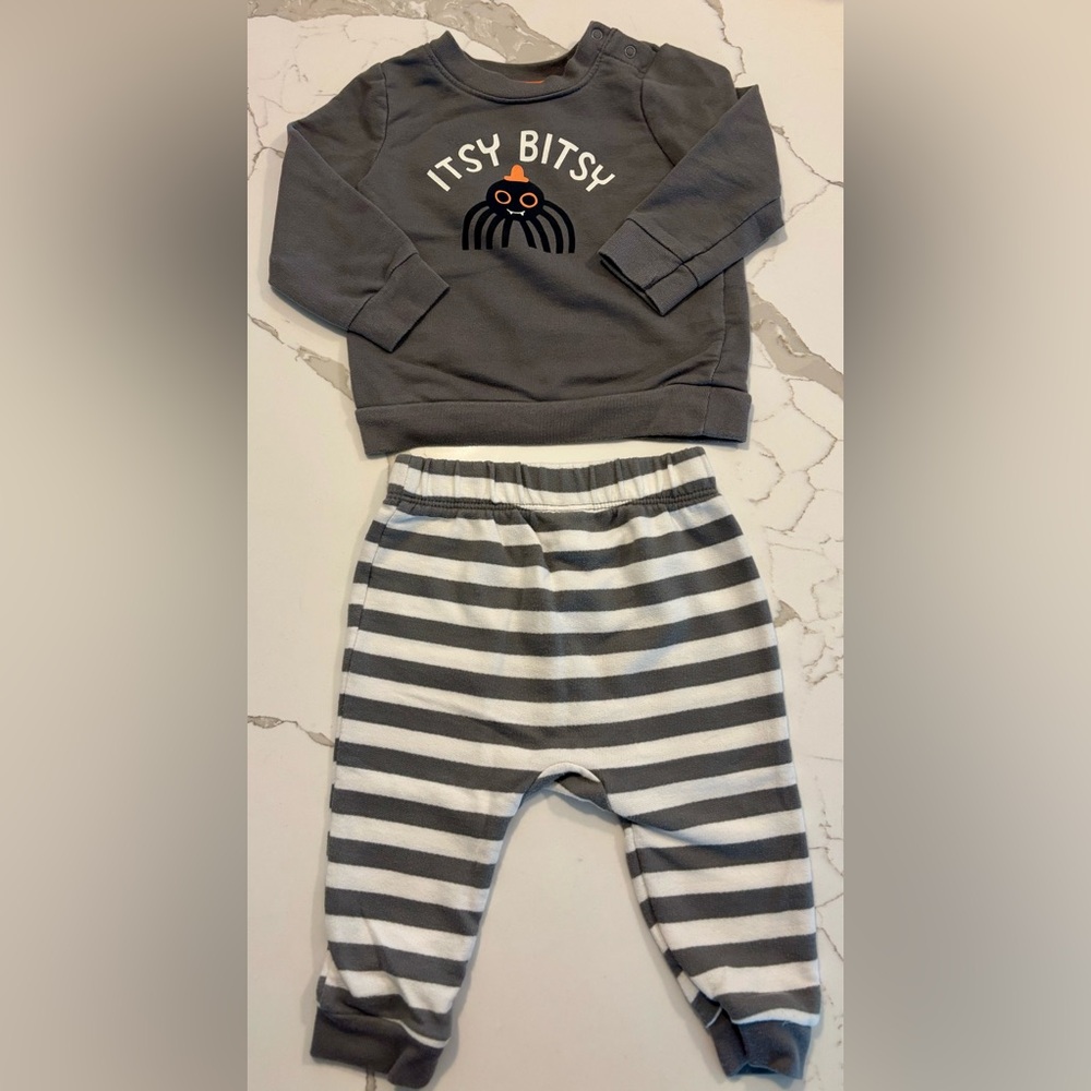 Cat and jack 12m itsy bitsy outfit. Grey
